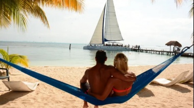 Vive un Tour de Catamarán a Isla Mujeres