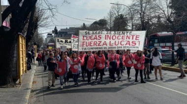 Realizaron una Marcha de Antorchas en defensa del docente Lucas Puig, condenado en La Plata a 35 años de cárcel por abuso sexual