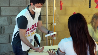En el marco del programa “Más salud en tu Club” realizan chequeos médicos a niños y jóvenes en Hernández
