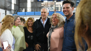 Más de 600 adultos mayores disfrutaron de bingo, baile y diversión en el Círculo Cultural Tolosano