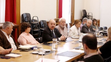 Expertos de la Universidad Nacional de La Plata constituyeron la Mesa de Energías Renovables