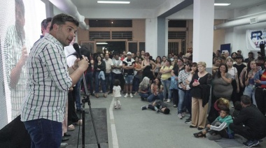 Con mística peronista y junto a cientos de militantes, Facundo Albini cerró un plenario con críticas a la gestión de Garro