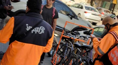 Repartidores de Rappi de La Plata reclaman mejoras en los pagos y que la compañía "no abra más cuentas"