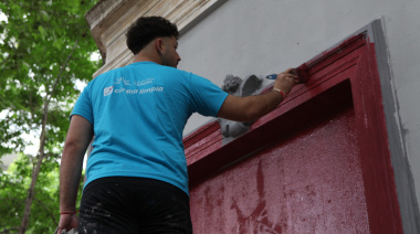 Se realizaron otras 79 intervenciones en frentes de casas, locales, escuelas y mobiliario urbano de La Plata