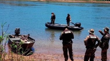 Buscan a dos hermanitos que fueron arrojados al Río Paraná por su mamá
