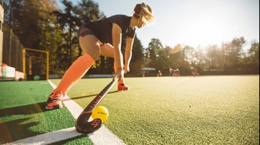 Alberto Fernández anunciará la construcción de una cancha de hockey en Miramar