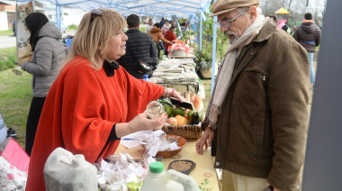 Altos de San Lorenzo celebra su aniversario con música, feria y desfiles