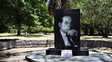 Lanzaron un circuito turístico en La Plata para conocer el legado de René Favaloro