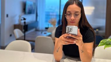 Aye Mansilla: la coach que transforma vidas combinando mentalidad y arbitraje financiero