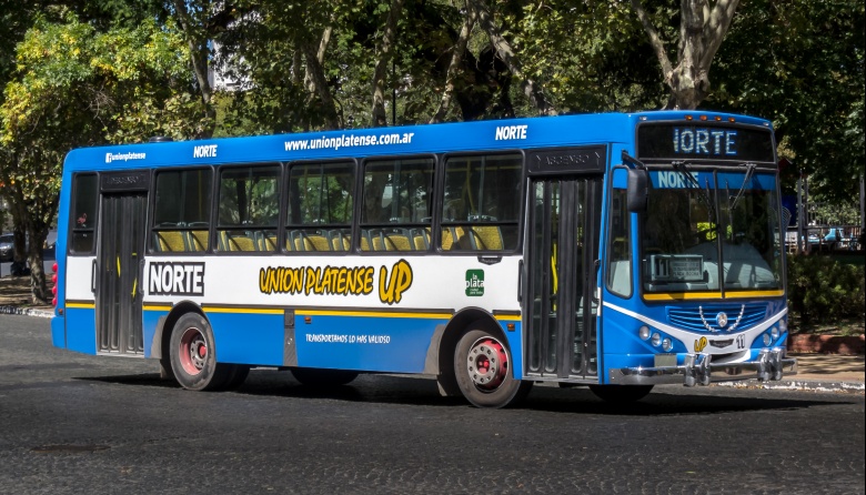 La UTA lanzó un paro de micros para el martes 2 de agosto que afectará ...