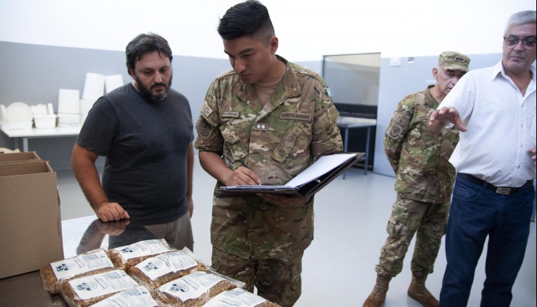 La Planta de Alimentos de la UNLP realizó su primera entrega al Ejército Argentino