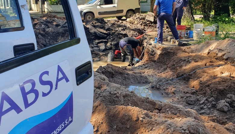 Registran baja presión de agua en una zona de Los Hornos - Info Blanco ...