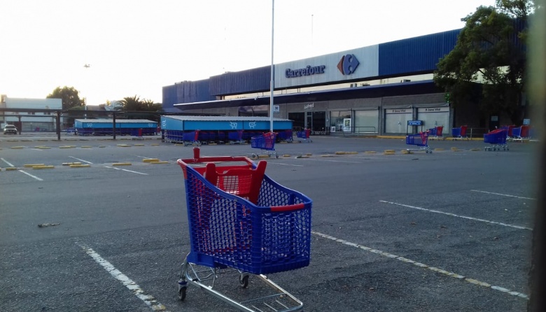 Este lunes 25 cerrarán las cadenas de supermercados en todo el partido de La Plata