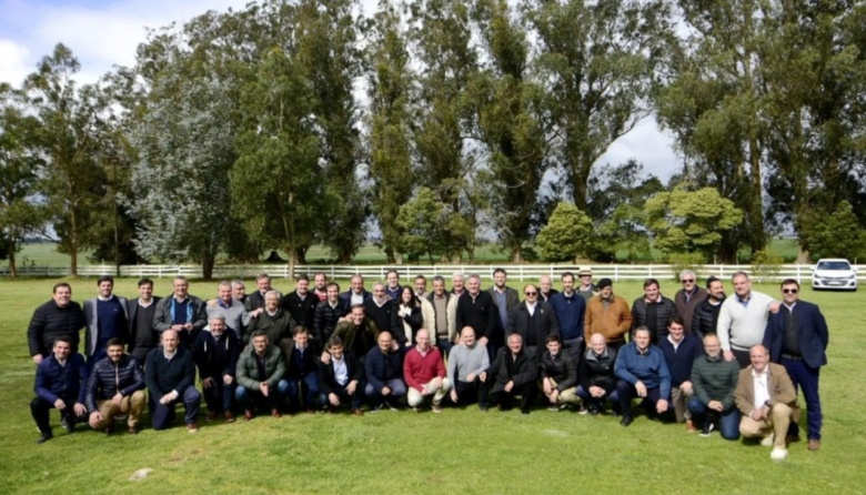 Los intendentes bonaerenses de Juntos por el Cambio reclamarán en La Plata los "fondos adeudados para obras"