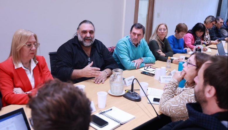 La provincia de Buenos Aires ofreció un nuevo aumento salarial del 7,5 ...