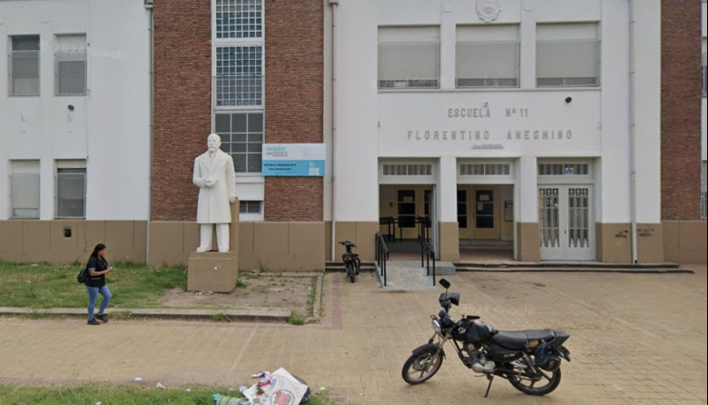 El director de una escuela de La Plata fue agredido por el papá de una alumna