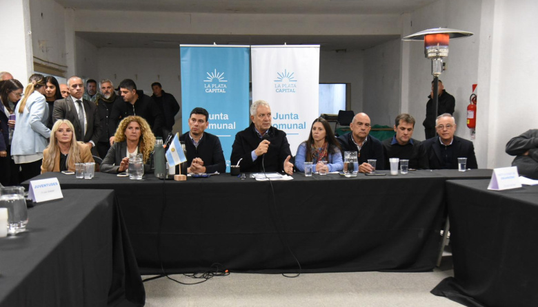 Alak anunció la construcción de 95 nuevas calles en Villa Elisa
