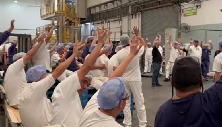 La cuarta familia más rica de la Argentina amenaza con dejar en la calle a 200 trabajadores bonaerenses