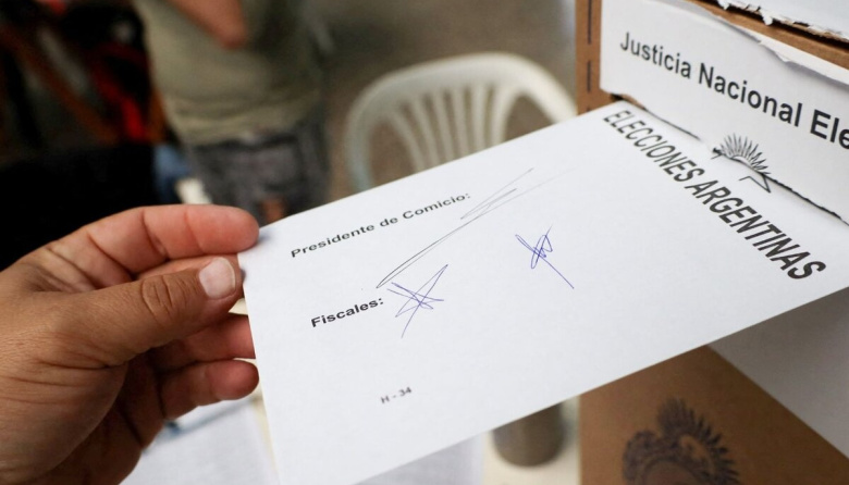 Cierre de alianzas: el peronismo va unido,  el PRO y los libertarios también, y se presenta un frente por "la avenida el medio"