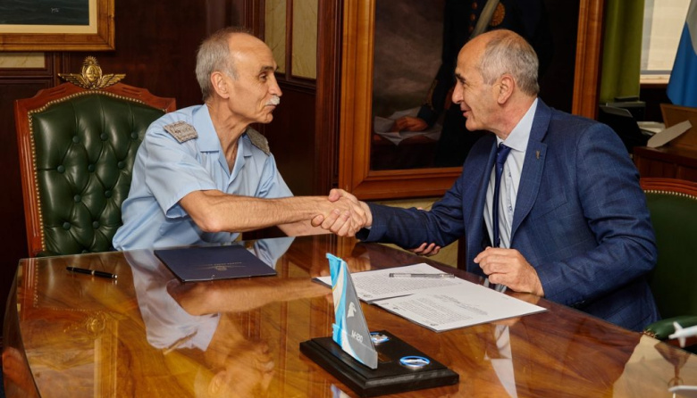 La Universidad Nacional de La Plata cooperará en actividades aeroespaciales con la Fuerza Aérea Argentina