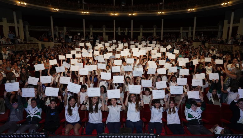 Distinguieron a los mejores promedios de escuelas primarias de La Plata