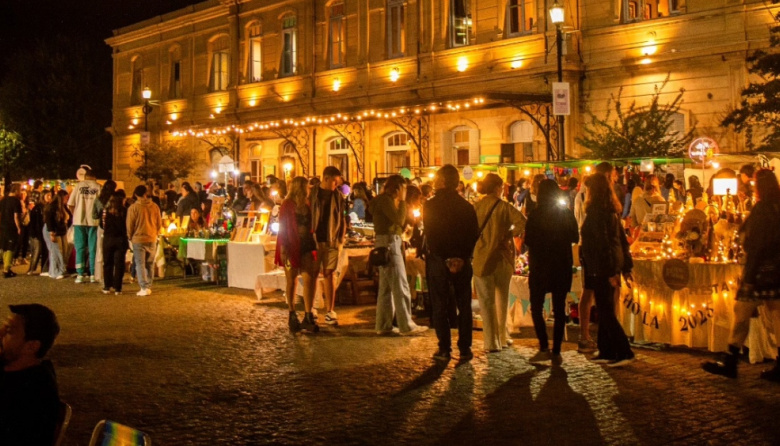 El 20 de diciembre tendrá lugar la 15° edición de "La noche de las ferias" en La Plata