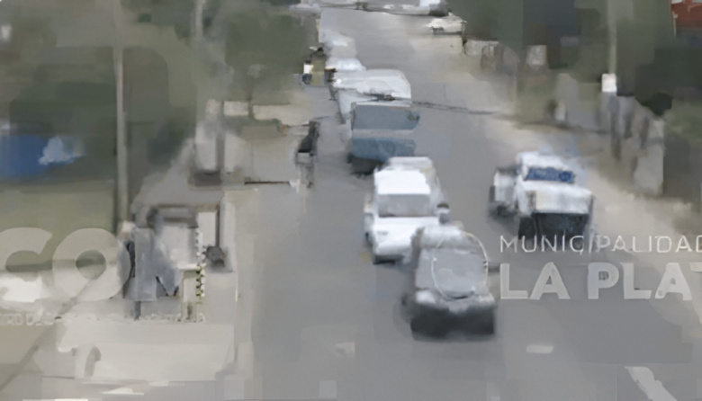 Un motociclista se escapó de un operativo de control en La Plata, fue detenido y descubrieron que el vehículo había sido robado