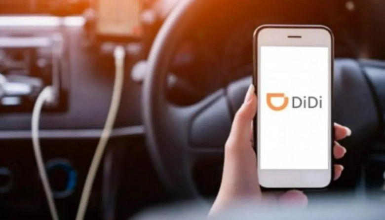 Delincuentes atacaron con gas pimienta a un conductor de la aplicación DiDi y le robaron el auto