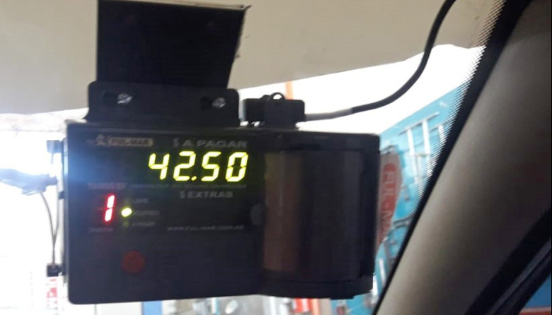 Taxistas de La Plata piden un aumento en la tarifa