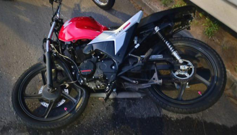 El guitarrista de Los del Fuego resultó herido de gravedad tras un accidente en la Autopista Buenos - La Plata