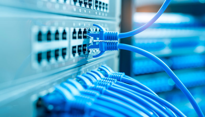 Un proyecto busca garantizar la conectividad en escuelas públicas de La Plata