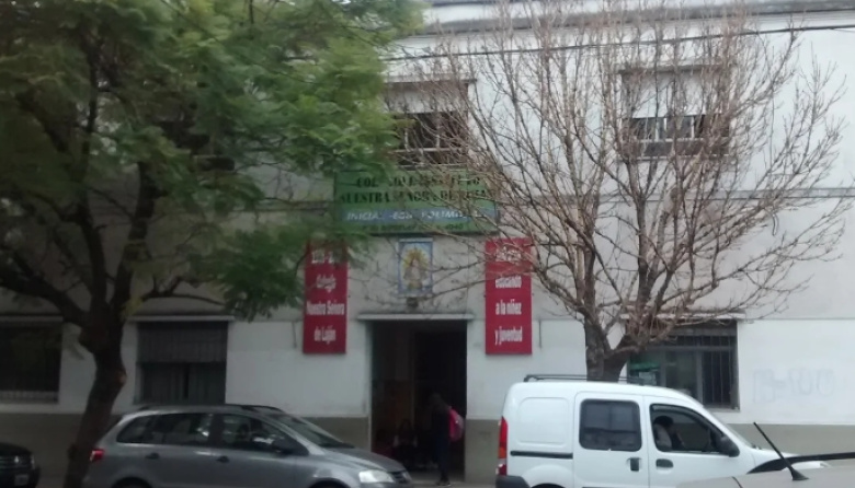 Revuelo en otra escuela de La Plata luego de que un alumno ingresara con dos armas