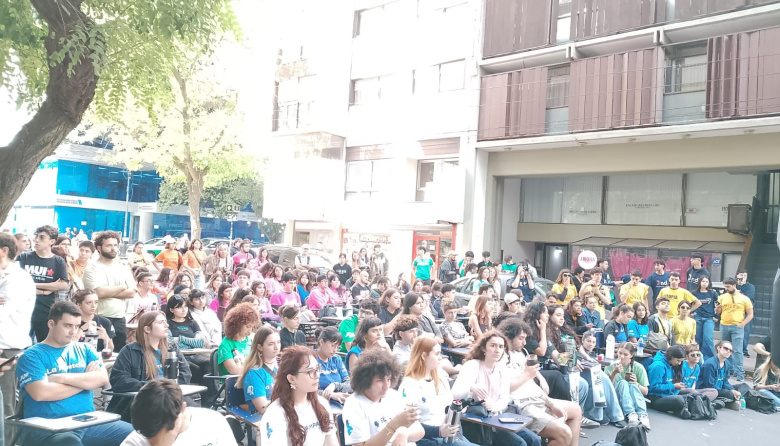 La FULP organizó una clase pública en La Plata y pidió por la implementación de la ley de financiamiento universitario