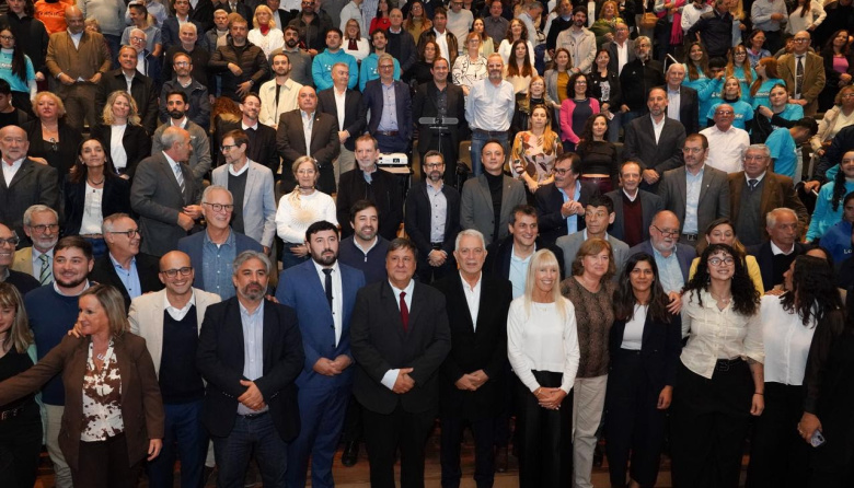 Gustavo Marín asumió como decano en Ciencias Médicas de La Plata: el primer peronista electo por los claustros en la historia de esa facultad