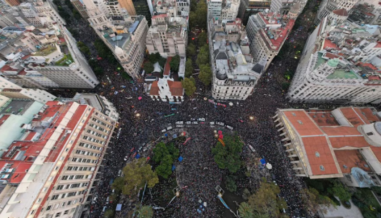 ¿Por qué un movimiento tan grande no logra quebrar el ajuste del gobierno?