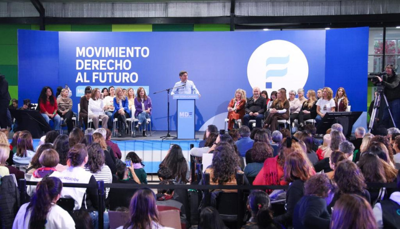 Kicillof lanzó el Movimiento al Futuro "Mujeres y Diversidades" y pidió "más humildad" a los varones