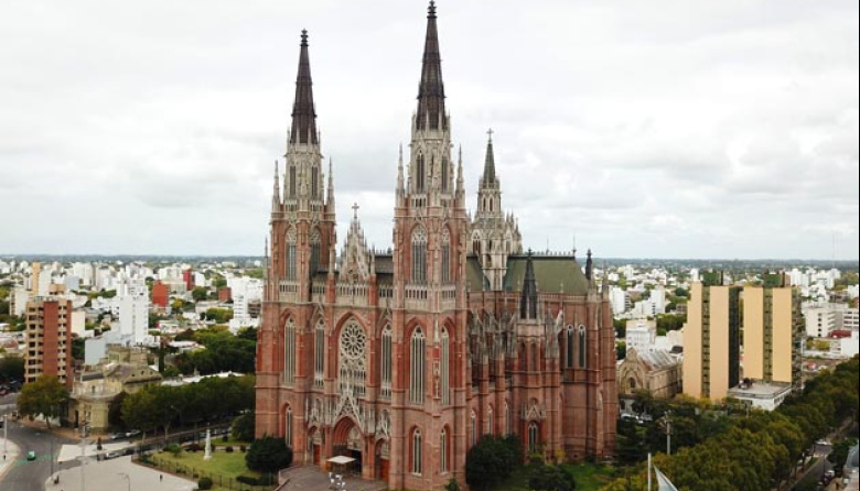 El Arzobispo de La Plata encabezará el tradicional tedeum patrio en la Catedral