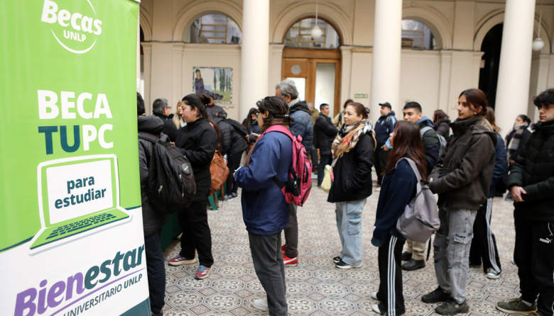 La UNLP renovó su programa de computadoras gratis para estudiantes de grado