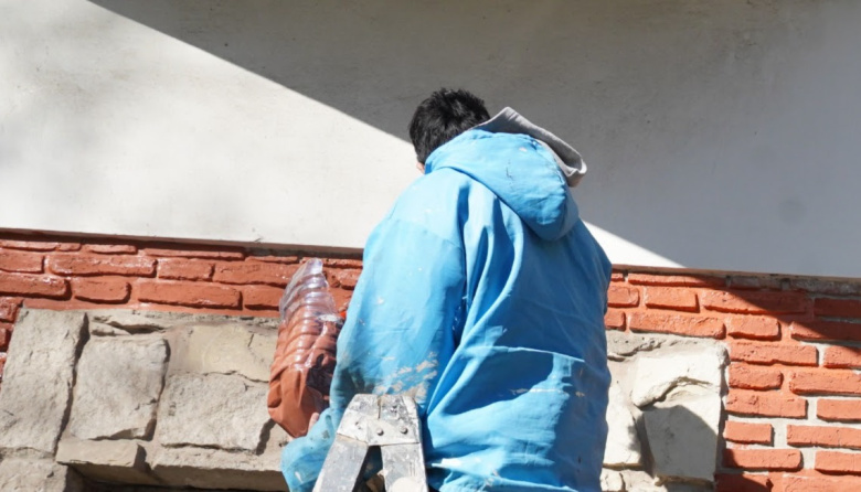 La Plata: el Municipio realizó nuevas tareas de limpieza y pintura en la ciudad