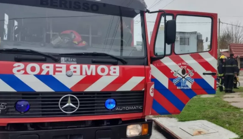 Una mujer de 96 años quedó atrapada en su casa de Berisso durante un incendio