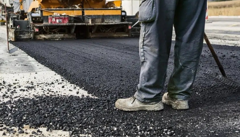 Anunciaron cortes de tránsito en el perímetro de Plaza España por obras de pavimentación