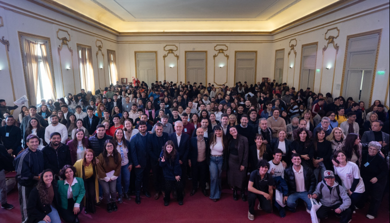Comenzó el Congreso Joven en La Plata con paneles sobre ambiente, trabajo y salud mental