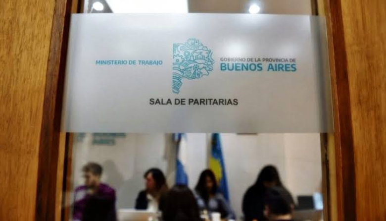 Sin oferta de aumento salarial, se realizó la paritaria entre la Provincia y los estatales