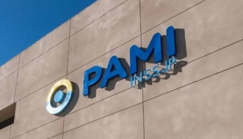 Médicos y odontólogos que prestan servicios para el PAMI comenzaron un paro por 72 horas
