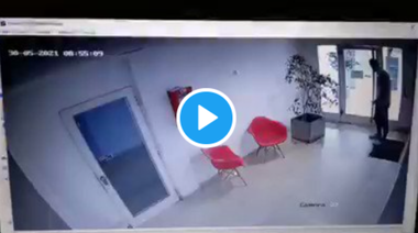 Al agresor del Caniche Toy lo abandonó su novia, en las redes lo prendieron fuego y analizan suspenderlo como árbitro de fútbol