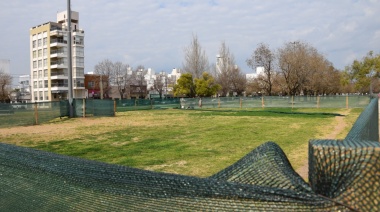 Vecinos de Tolosa denuncian una “obra misteriosa” en la rambla de Avenida 32: “Preguntamos y nos clavan el visto”