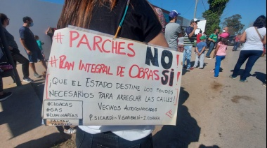 Vecinos de Zona Sur se manifestaron en la delegación de Sicardi pidiendo "obras integrales"