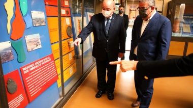 Tauber recibió al Gobernador de Catamarca, Raúl Jalil, y recorrieron el Museo de Ciencias Naturales de La Plata