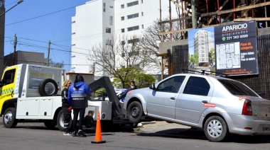 Estrenaron las grúas de acarreo con el traslado de 20 remises truchos