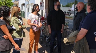 Fabián Perechodnik y Carolina Barros Schelotto encabezaron un encuentro con vecinos y comerciantes de Gorina